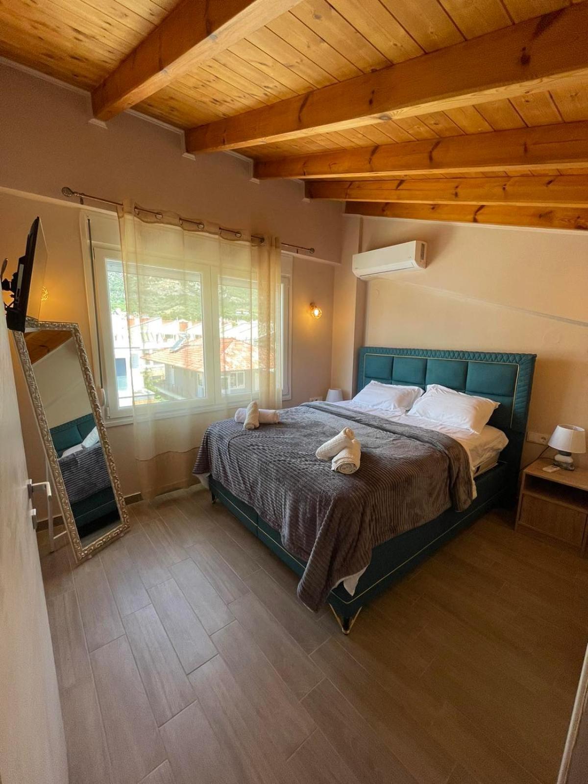 Chara'S House Apartment Kavála Luaran gambar